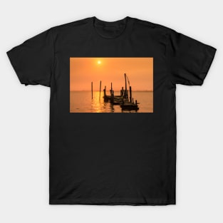 Old dock sunset T-Shirt